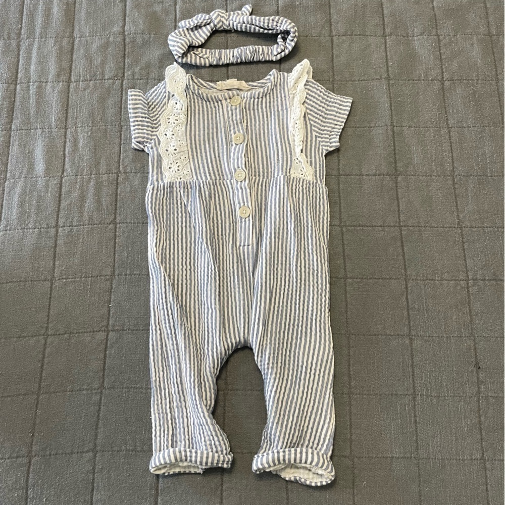 6/9 months onesie with headband EUC​​​​​​​